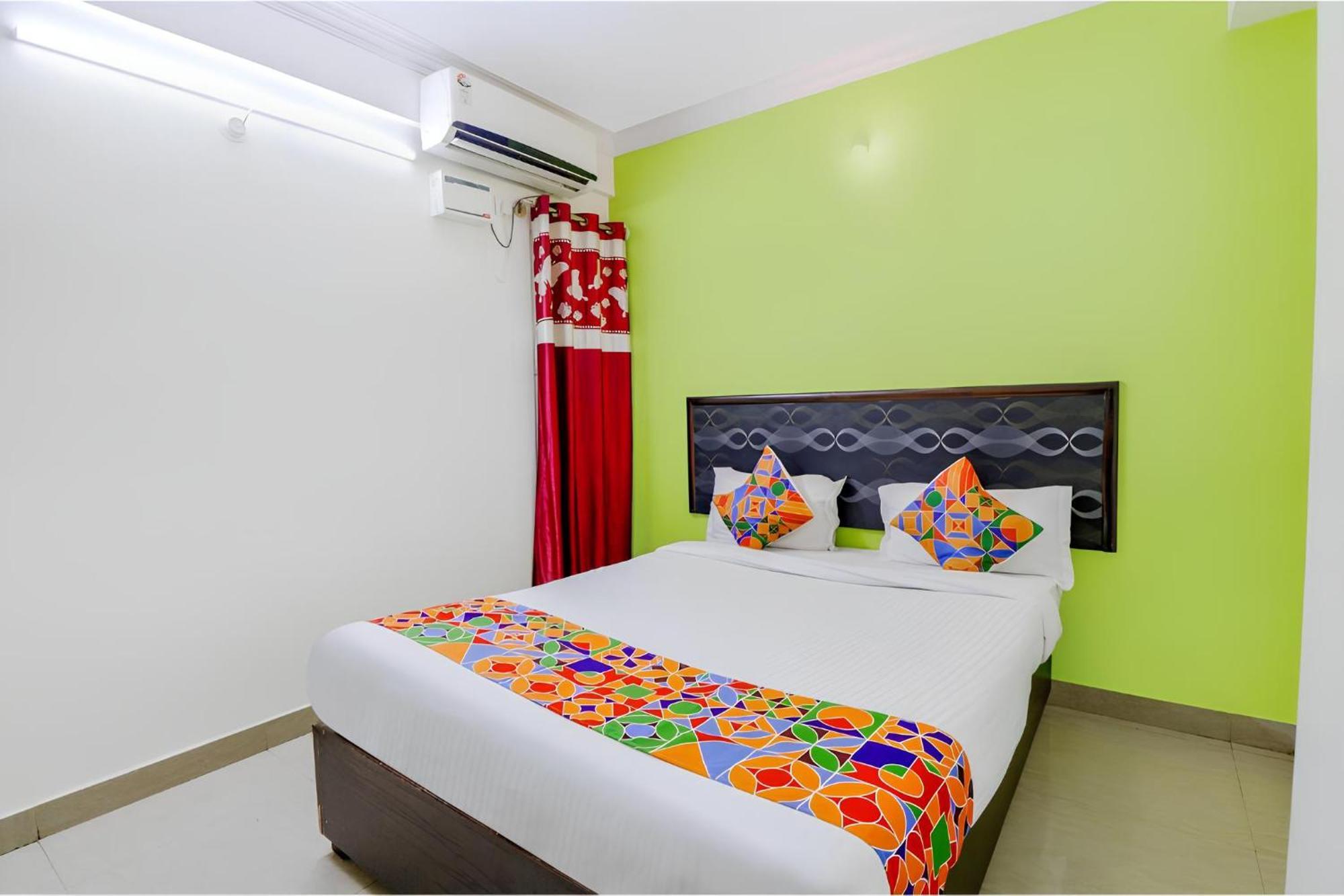 Ivory Pearl Hotel Bangalore Exterior foto