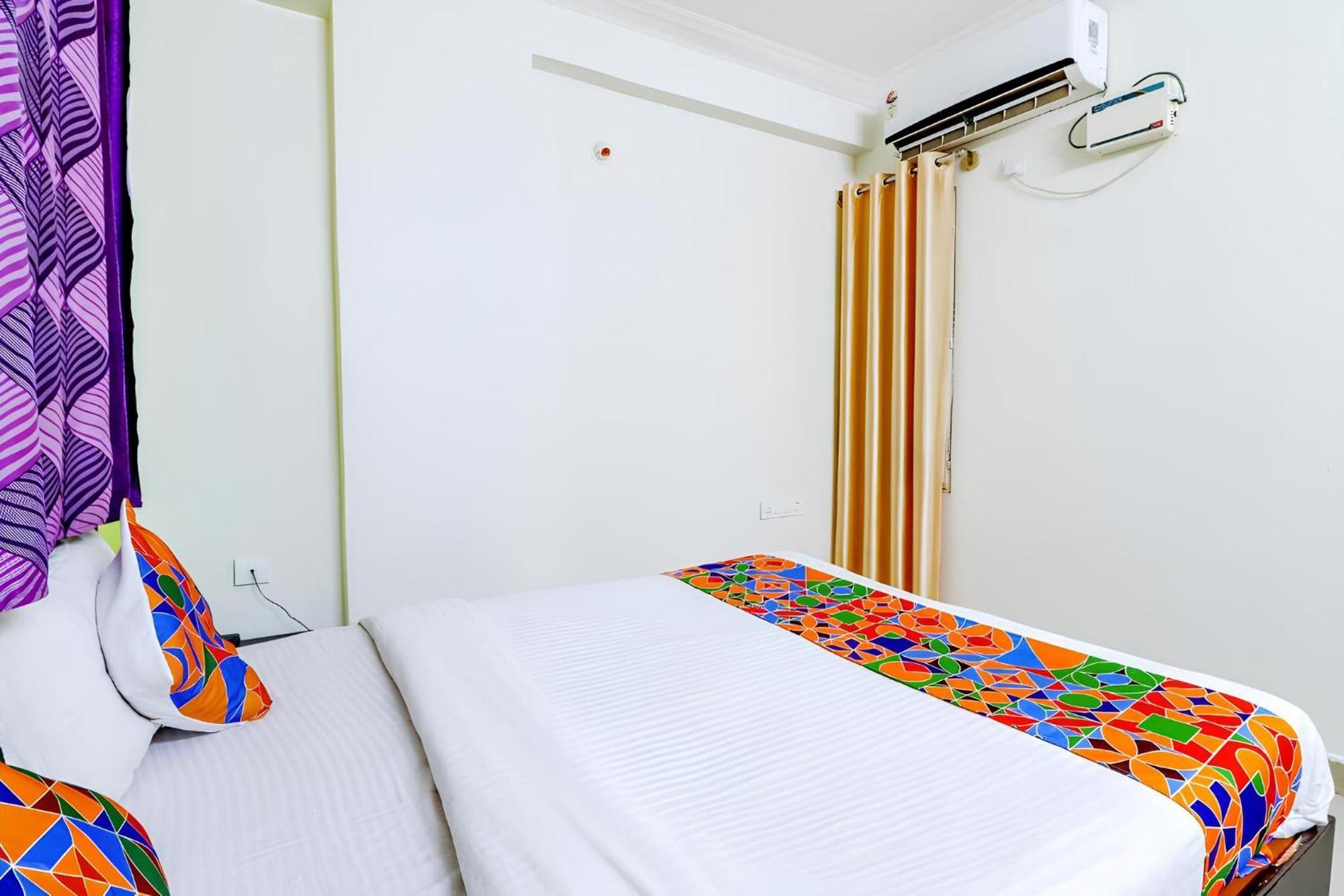 Ivory Pearl Hotel Bangalore Exterior foto